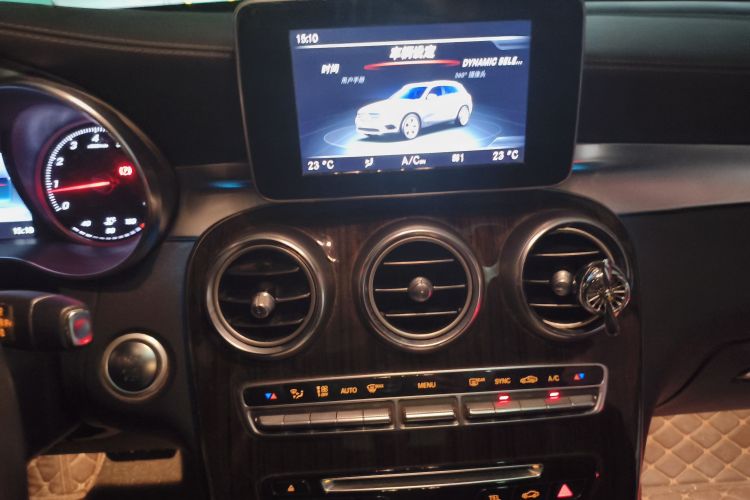 Used Mercedes-Benz GLC 2017 GLC 260 4MATIC Luxury Model Audio And AC Panel