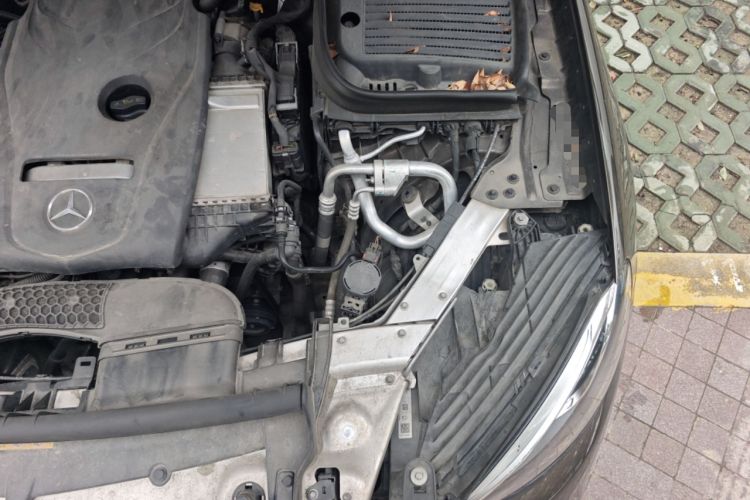 Used Mercedes-Benz GLC 2017 GLC 260 4MATIC Luxury Model Engine Bay Left