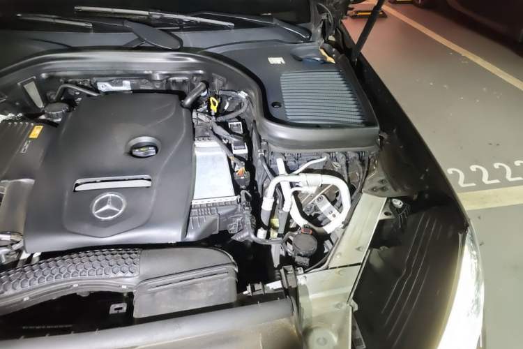 Used Mercedes-Benz GLC 2017 GLC 300 4MATIC Sport Edition Engine Bay Left