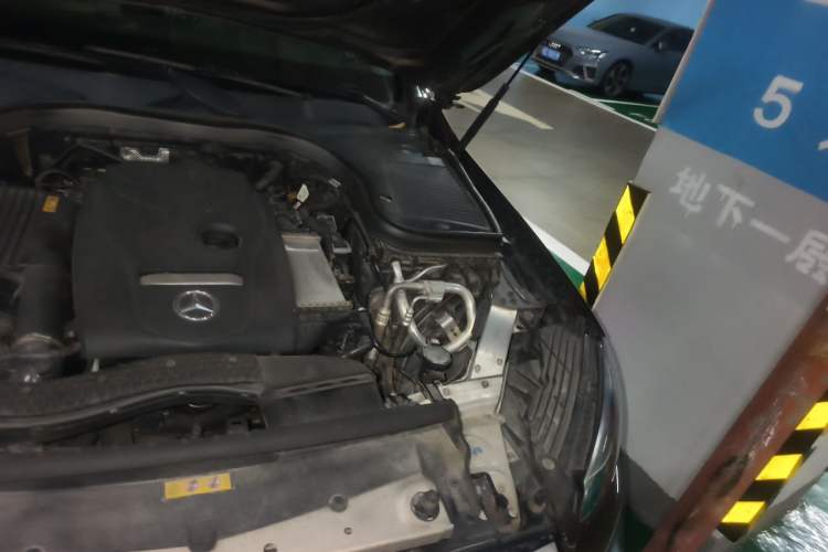Used Mercedes-Benz GLC 2017 GLC 260 4MATIC Dynamic Edition Engine Bay Left