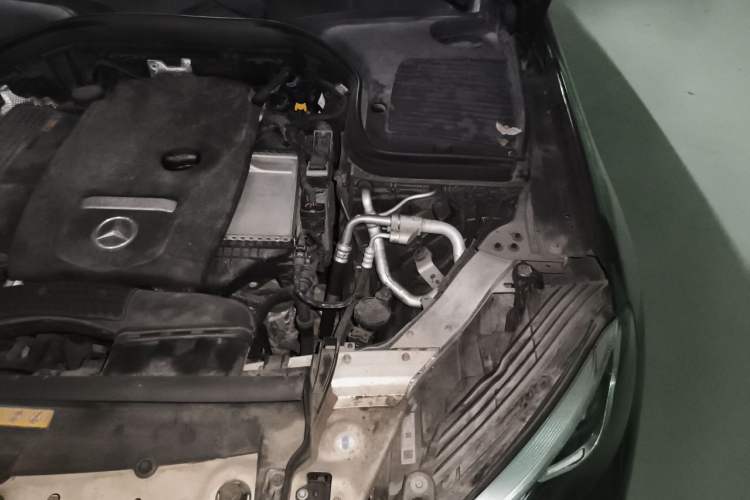 Used Mercedes-Benz GLC 2017 GLC 260 4MATIC Luxury Model Engine Bay Left