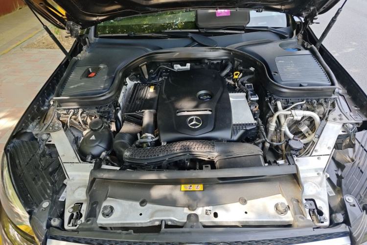 Used Mercedes-Benz GLC 2017 GLC 260 4MATIC Luxury Model Engine Bay