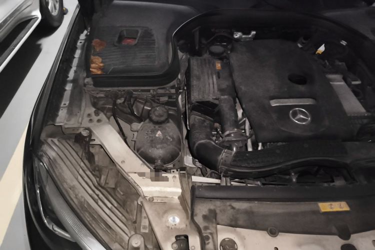Used Mercedes-Benz GLC 2017 GLC 260 4MATIC Luxury Model Engine Bay Right