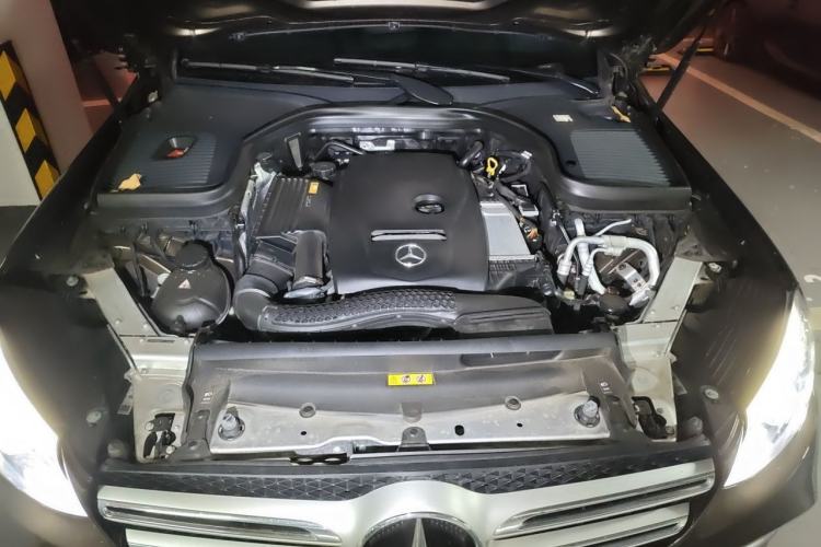 Used Mercedes-Benz GLC 2017 GLC 300 4MATIC Sport Edition Engine Bay