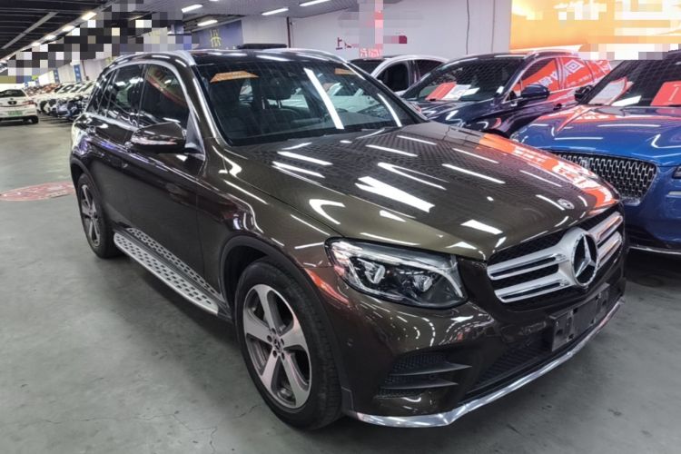 Used Mercedes-Benz GLC 2017 GLC 300 4MATIC Sport Edition Front Right 45 Deg