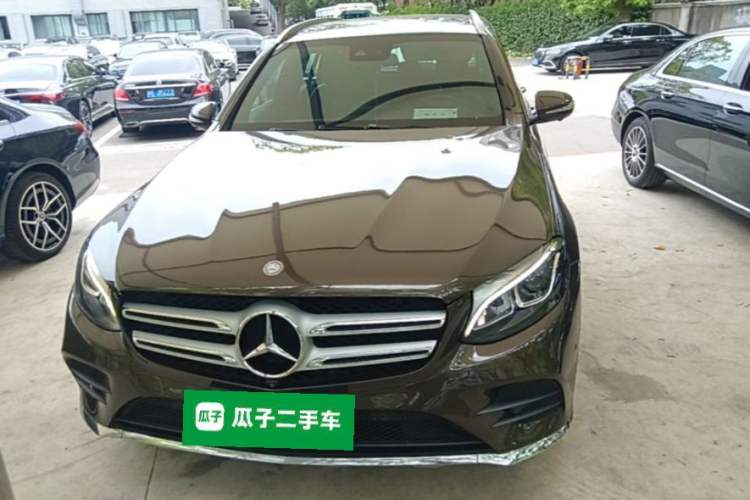 Used Mercedes-Benz GLC 2017 GLC 260 4MATIC Luxury Model Front