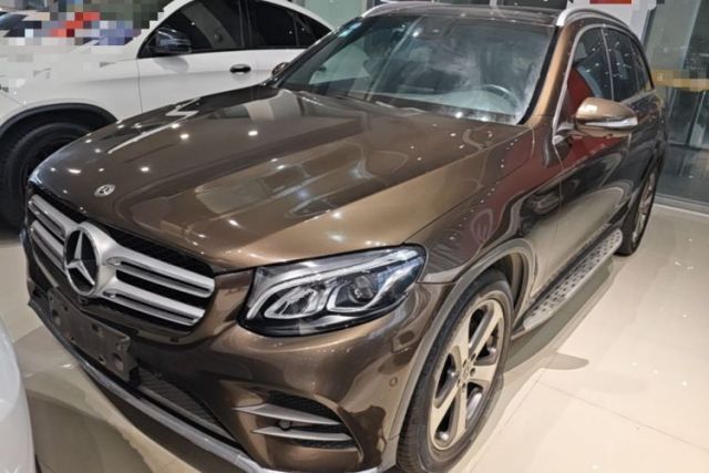 Used Mercedes-Benz GLC 2017 GLC 260 4MATIC Luxury Model