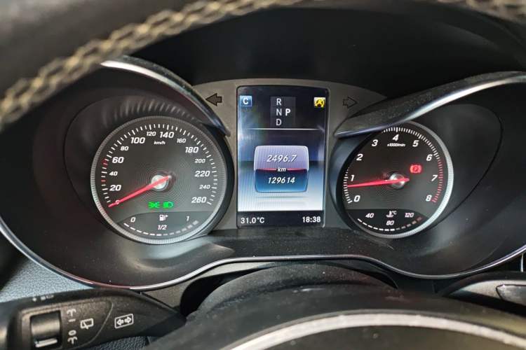 Used Mercedes-Benz GLC 2017 GLC 260 4MATIC Dynamic Edition Instrument Cluster