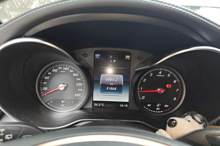 Used Mercedes-Benz GLC 2017 GLC 300 4MATIC Sport Edition Instrument Cluster