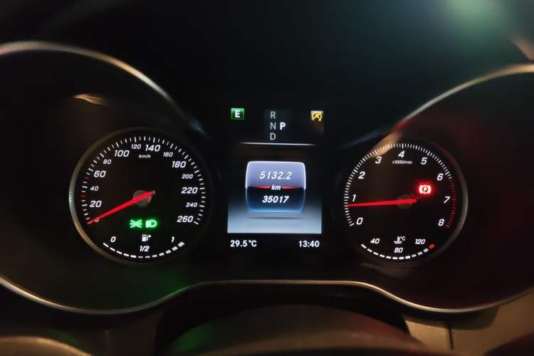 Used Mercedes-Benz GLC 2017 GLC 300 4MATIC Sport Edition Instrument Cluster