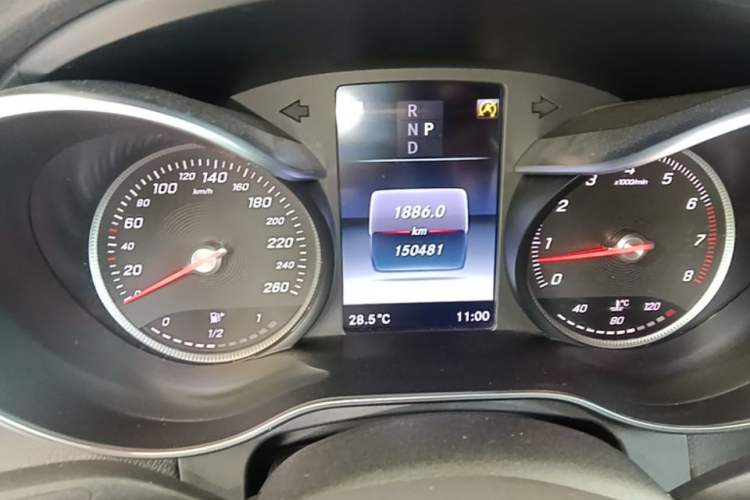 Used Mercedes-Benz GLC 2017 GLC 260 4MATIC Luxury Model Instrument Cluster