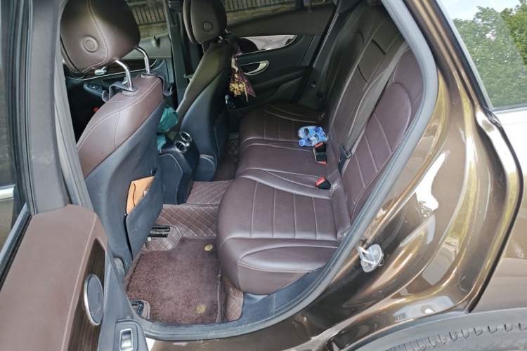 Used Mercedes-Benz GLC 2017 GLC 260 4MATIC Luxury Model Left Rear Seat