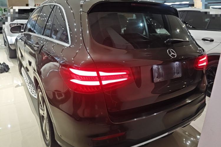 Used Mercedes-Benz GLC 2017 GLC 260 4MATIC Luxury Model Rear