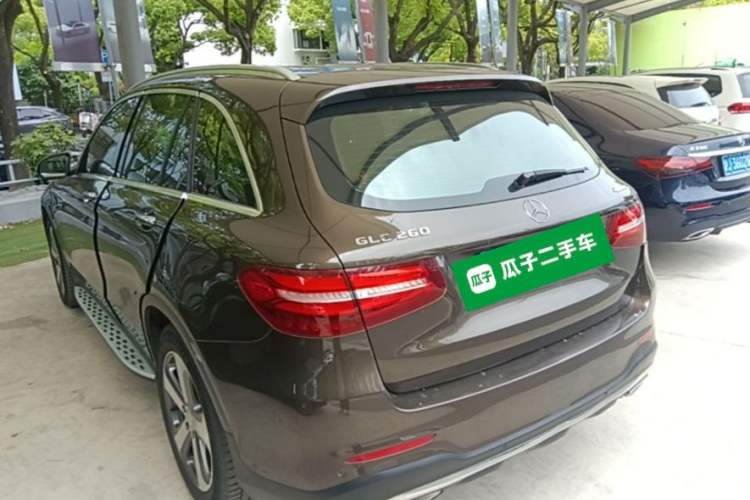 Used Mercedes-Benz GLC 2017 GLC 260 4MATIC Luxury Model Rear Left 45 Deg