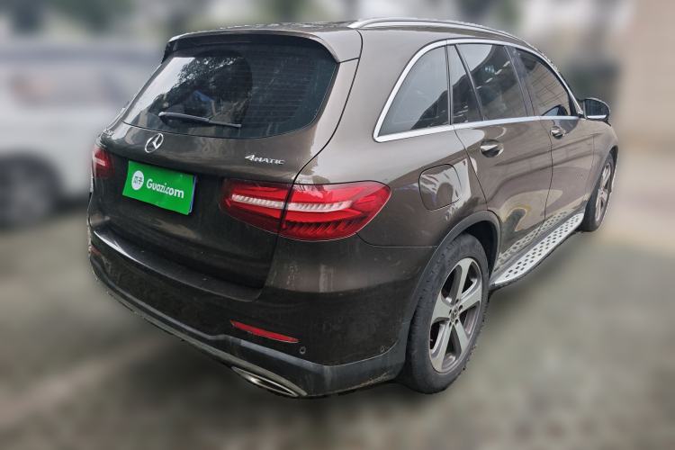 Used Mercedes-Benz GLC 2017 GLC 260 4MATIC Luxury Model Rear Right 45 Deg
