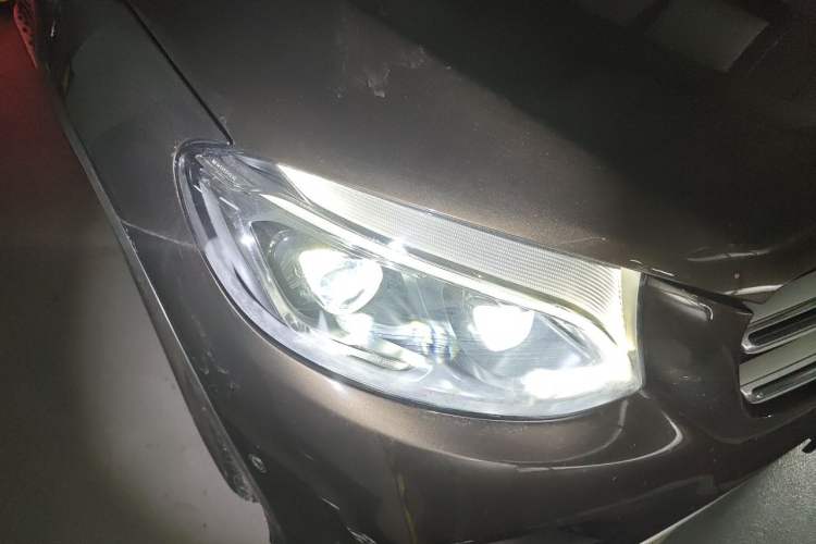 Used Mercedes-Benz GLC 2017 GLC 300 4MATIC Sport Edition Right Front Headlight