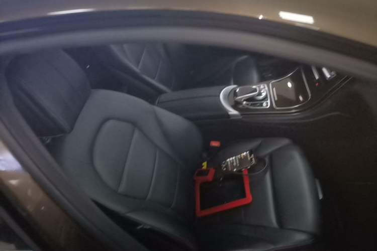 Used Mercedes-Benz GLC 2017 GLC 260 4MATIC Dynamic Edition Right Front Seat