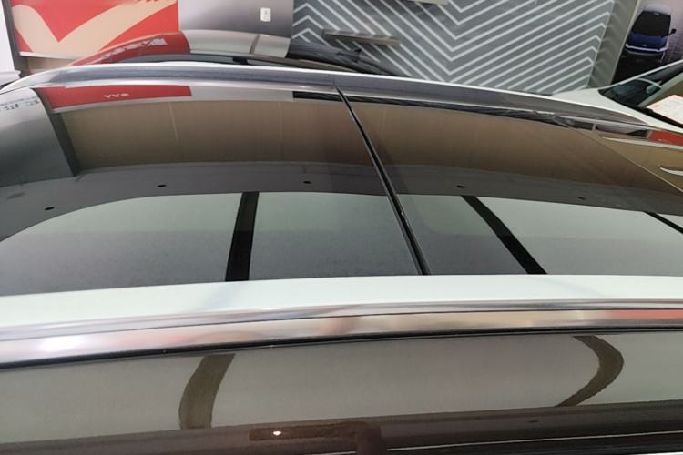 Used Mercedes-Benz GLC 2017 GLC 260 4MATIC Luxury Model Roof