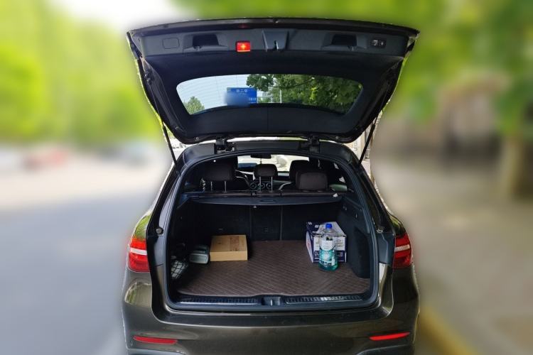 Used Mercedes-Benz GLC 2017 GLC 260 4MATIC Luxury Model Trunk