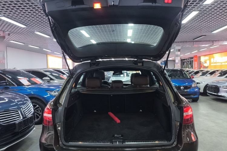 Used Mercedes-Benz GLC 2017 GLC 300 4MATIC Sport Edition Trunk