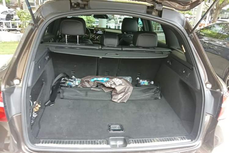 Used Mercedes-Benz GLC 2017 GLC 260 4MATIC Luxury Model Trunk