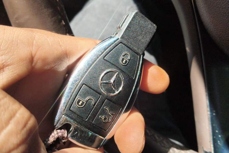 Used Mercedes-Benz GLC 2017 GLC 260 4MATIC Luxury Model Vehicle Key
