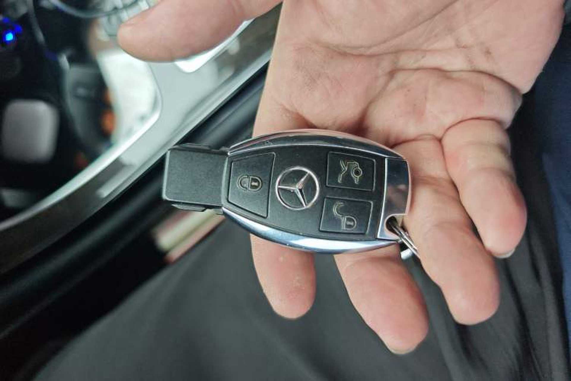 Used Mercedes-Benz GLC 2017 GLC 260 4MATIC Luxury Model Vehicle Key