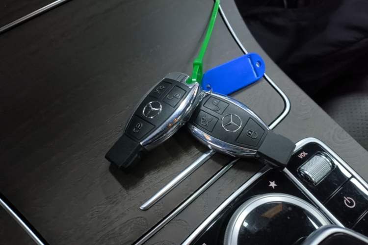 Used Mercedes-Benz GLC 2017 GLC 300 4MATIC Sport Edition Vehicle Key