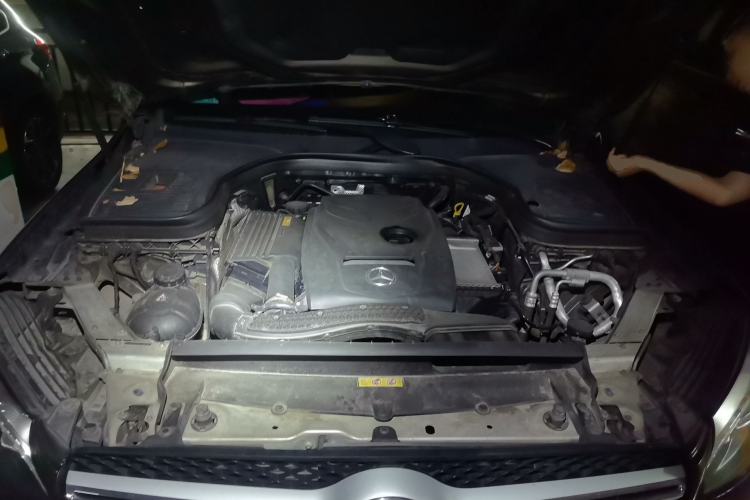 Used Mercedes-Benz GLC 2017 GLC 260 4MATIC Dynamic Edition Engine Bay