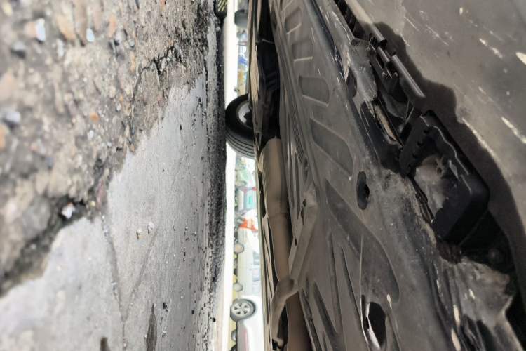 Used Mercedes-Benz GLC 2017 GLC 260 4MATIC Luxury Model Chassis Rear Left