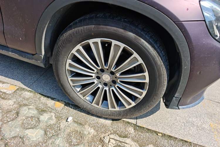 Used Mercedes-Benz GLC 2017 GLC 260 4MATIC Dynamic Edition Right Front Wheel Hub