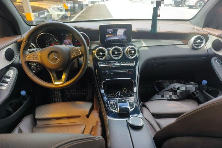 Used Mercedes-Benz GLC 2017 GLC 200 4MATIC Center Console