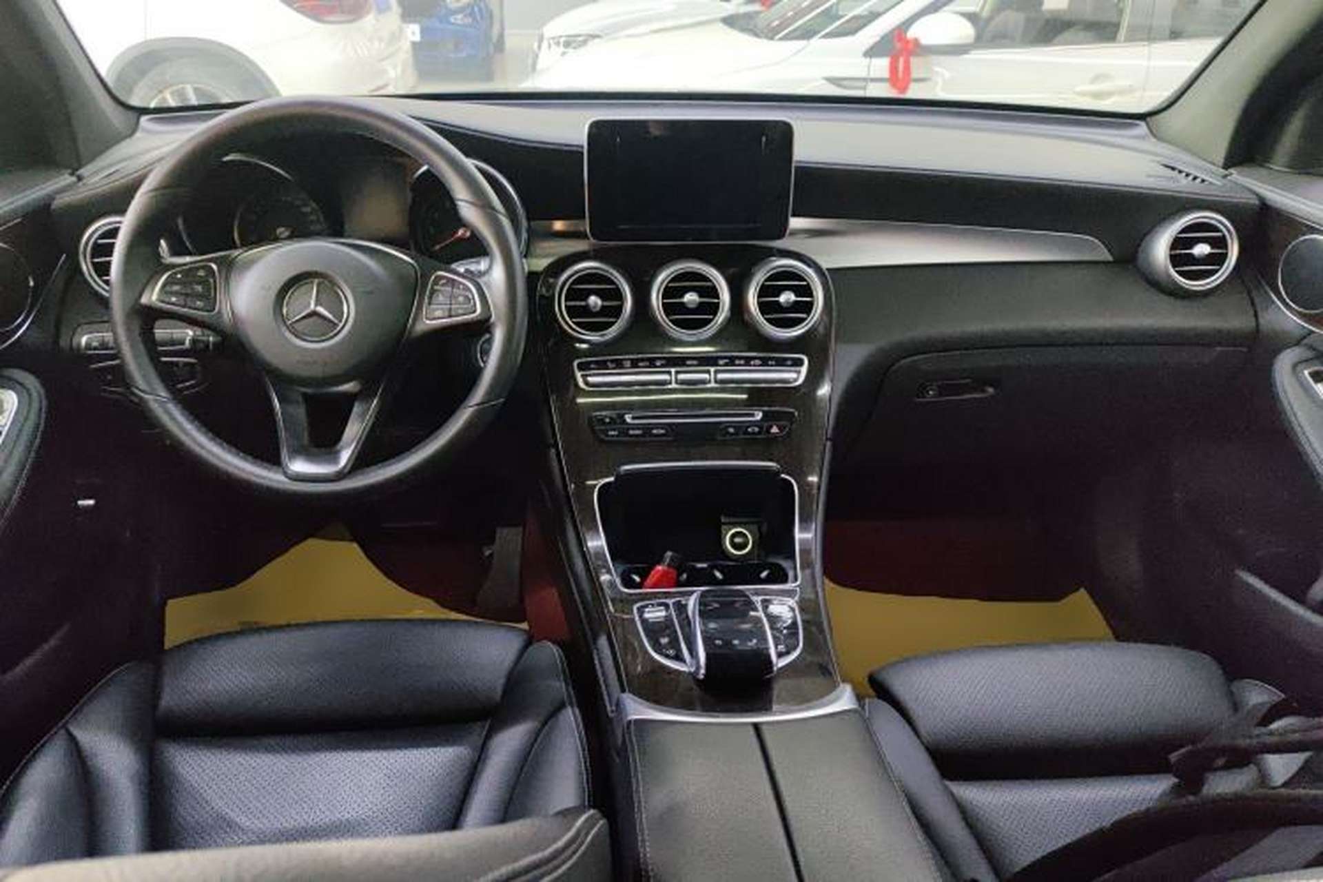 Used Mercedes-Benz GLC 2017 GLC 260 4MATIC Luxury Model Center Console