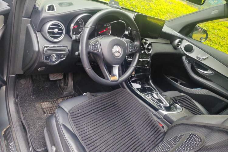 Used Mercedes-Benz GLC 2017 GLC 200 4MATIC Center Console