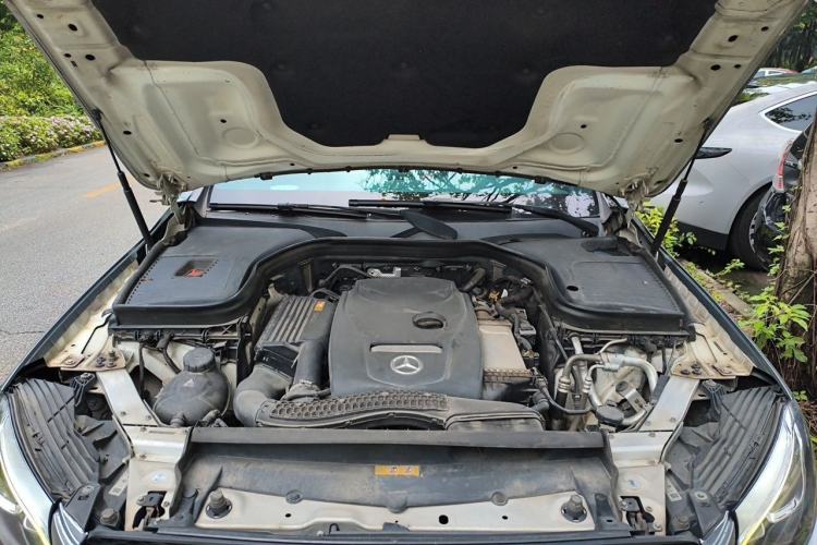 Used Mercedes-Benz GLC 2017 GLC 260 4MATIC Dynamic Edition Engine Bay