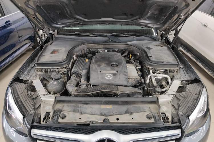Used Mercedes-Benz GLC 2017 GLC 200 4MATIC Engine Bay
