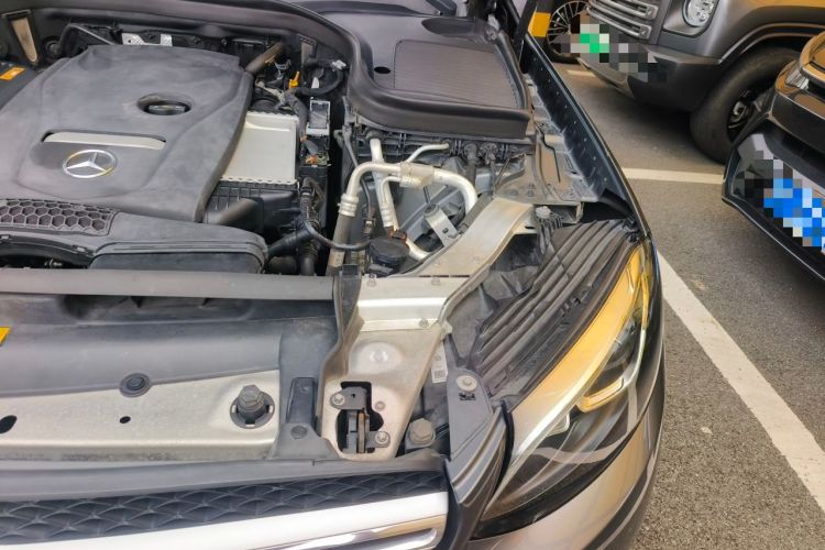 Used Mercedes-Benz GLC 2017 GLC 200 4MATIC Engine Bay Left