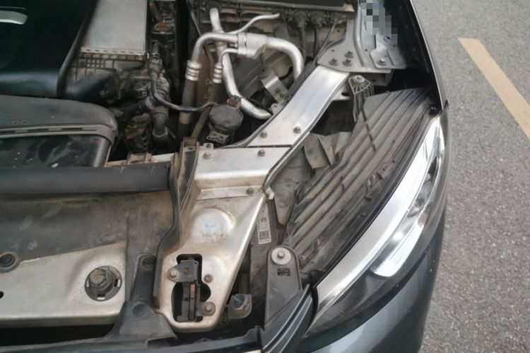 Used Mercedes-Benz GLC 2017 GLC 300 4MATIC Sport Edition Engine Bay Left
