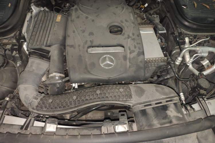 Used Mercedes-Benz GLC 2017 GLC 260 4MATIC Luxury Model Engine Bay