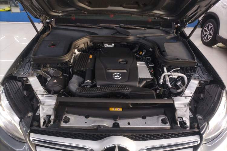 Used Mercedes-Benz GLC 2017 GLC 260 4MATIC Luxury Model Engine Bay