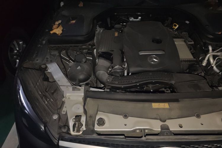 Used Mercedes-Benz GLC 2017 GLC 260 4MATIC Luxury Model Engine Bay Right