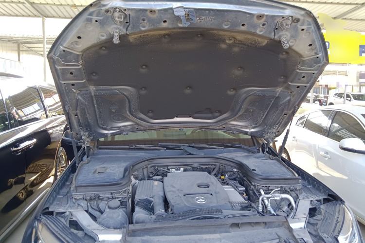 Used Mercedes-Benz GLC 2017 GLC 260 4MATIC Dynamic Edition Engine Bay