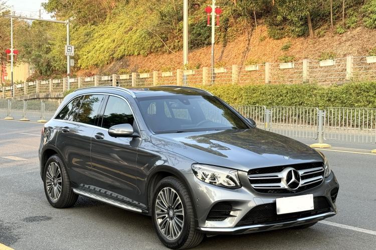 Used Mercedes-Benz GLC 2017 GLC 260 4MATIC Dynamic Edition Exterior 3