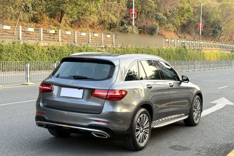 Used Mercedes-Benz GLC 2017 GLC 260 4MATIC Dynamic Edition Exterior 4