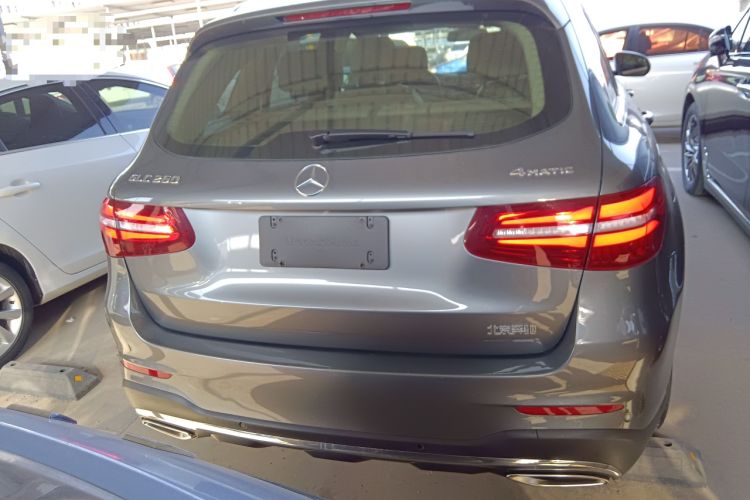 Used Mercedes-Benz GLC 2017 GLC 260 4MATIC Dynamic Edition Exterior 4