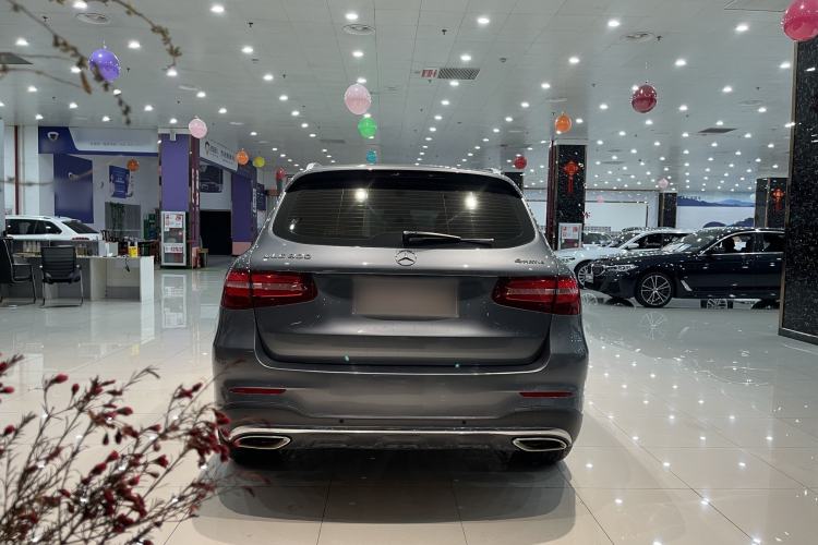 Used Mercedes-Benz GLC 2017 GLC 300 4MATIC Sport Edition Exterior 5