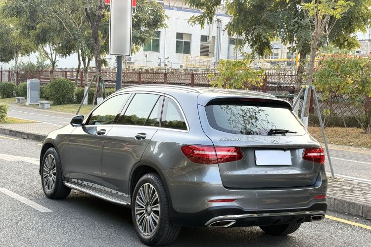Used Mercedes-Benz GLC 2017 GLC 260 4MATIC Dynamic Edition Exterior 6
