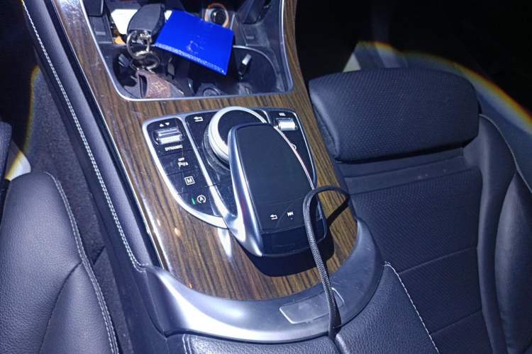 Used Mercedes-Benz GLC 2017 GLC 260 4MATIC Dynamic Edition Gear Lever