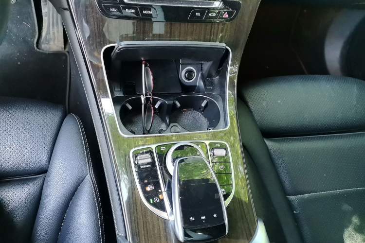 Used Mercedes-Benz GLC 2017 GLC 260 4MATIC Luxury Model Gear Lever