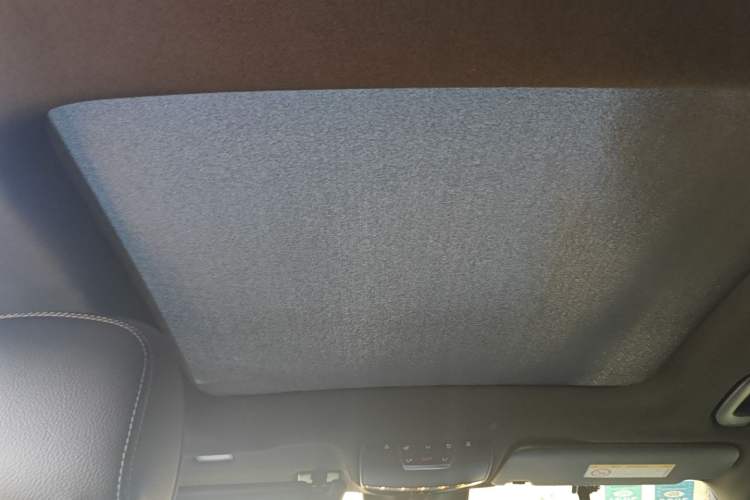 Used Mercedes-Benz GLC 2017 GLC 260 4MATIC Luxury Model Headliner